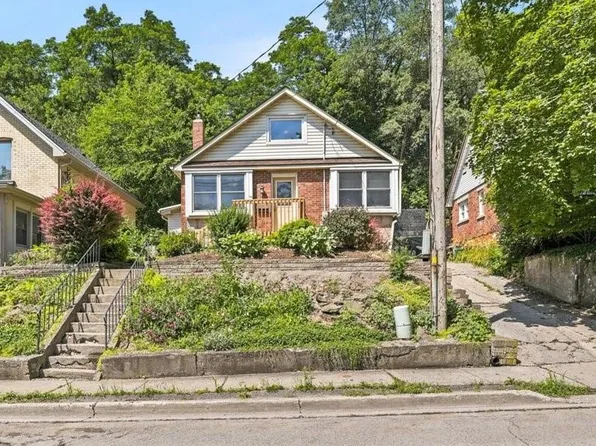 22 Ramore St, Cambridge, ON N1S 2P8