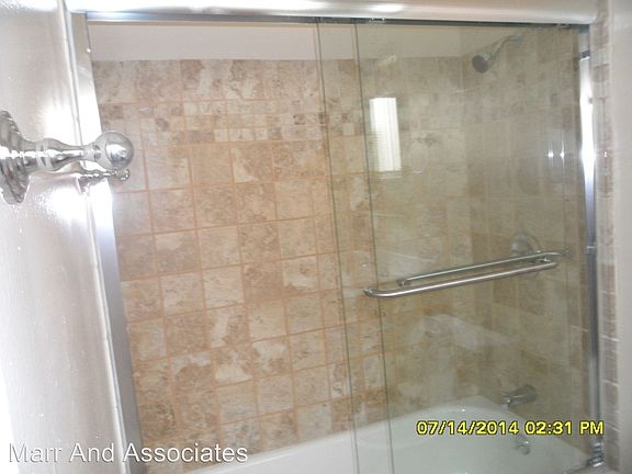 5th image of 6600 Bancroft Ave APT 5