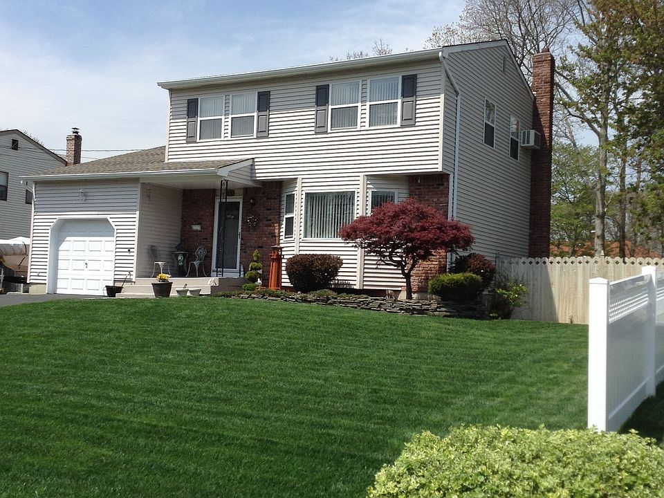 1st image of 29 Appel Dr E