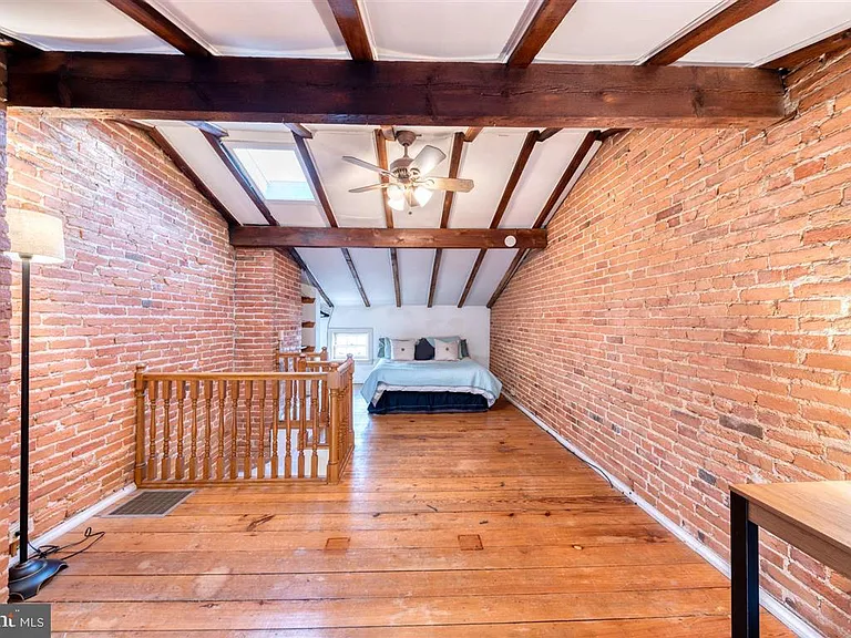 931 S Charles St — Photo 20