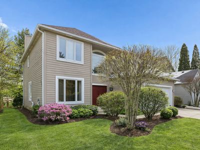980 Half Day Rd, Highland Park, IL, 60035