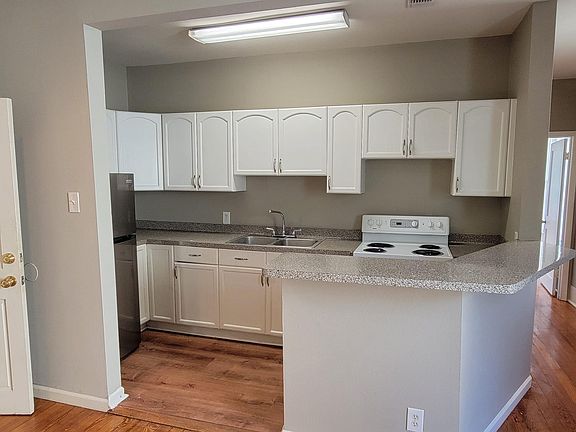 4th image of 716 E Grayson St APT 3