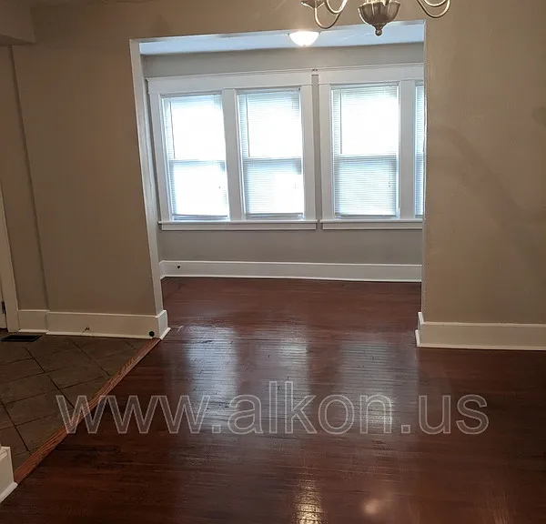 2714 Pioneer Ave — Photo 3