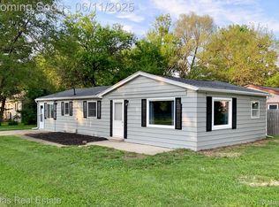 3399 Bilsky St, Burton, MI 48519