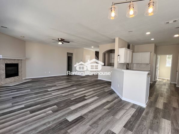 7413 Maplewood Dr