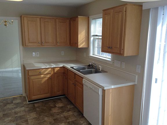 4th image of 1729 Hargrove Dr