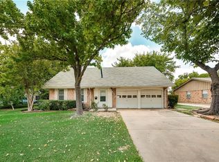 1910 W Northgate Dr, Irving, TX 75062