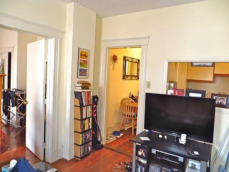 1 bed, 550 sqft, $3,000 — Photo 3