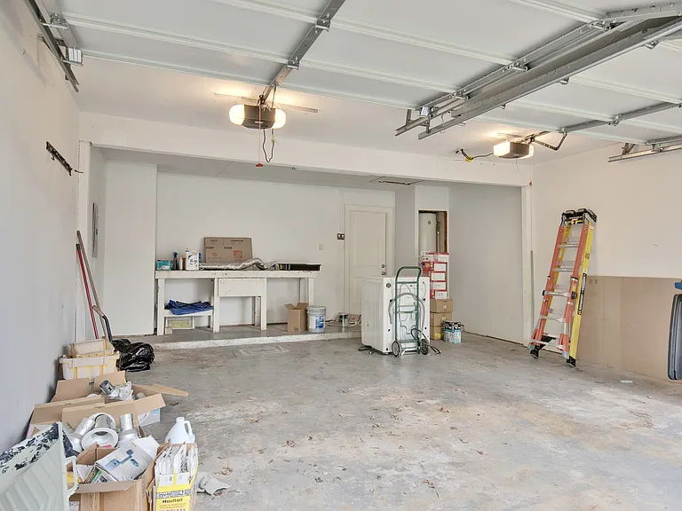 2303 Southern Oaks Dr — Photo 17