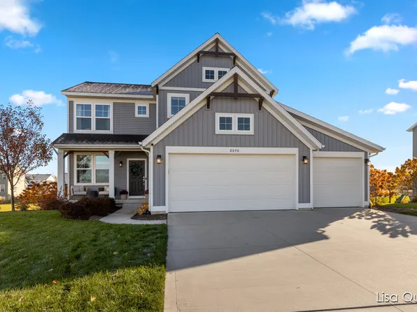 6646 Woodhill Dr NE, Rockford, MI 49341