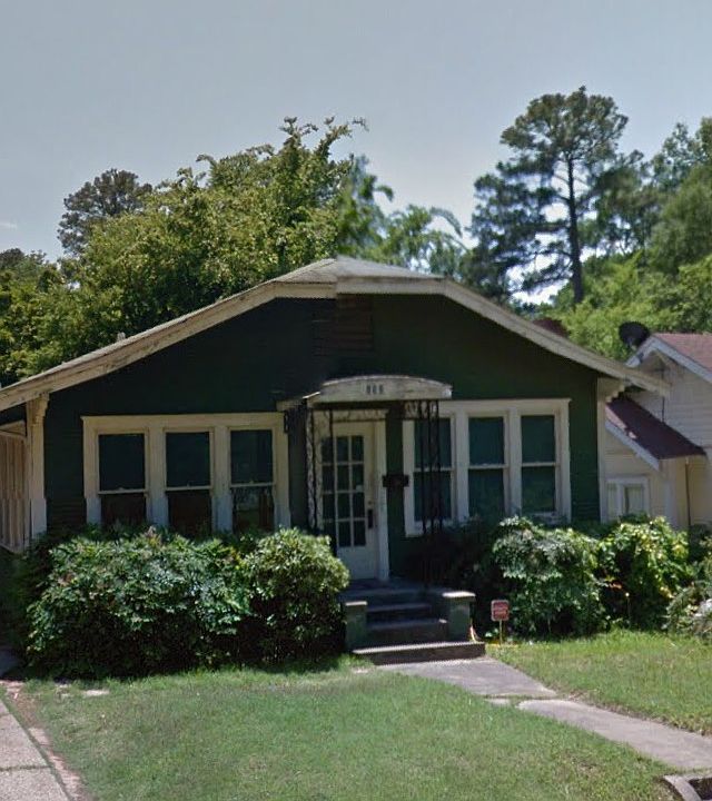 1st image of 653 Dalzell St