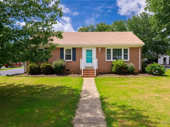 8272 Franklin Ln, Mechanicsville, VA 23111
