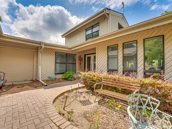 333 Columbia Dr, Rockwall, TX 75032