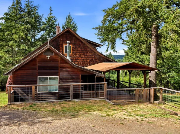 825 SW Pioneer Dr, Willamina, OR 97396