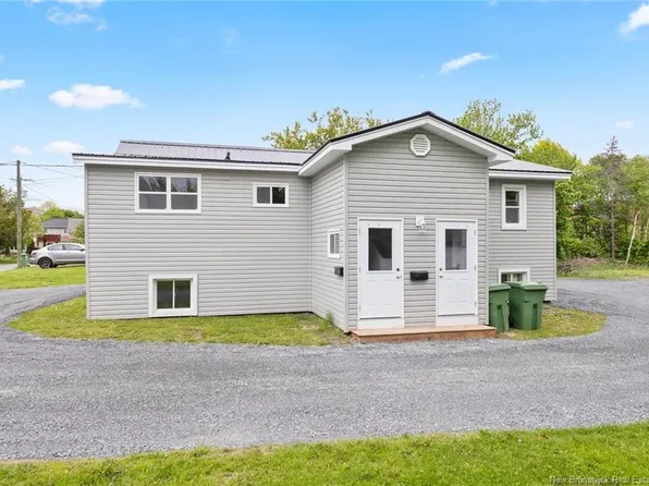 720 Forest Hill Rd, Fredericton, NB E3B 4K8
