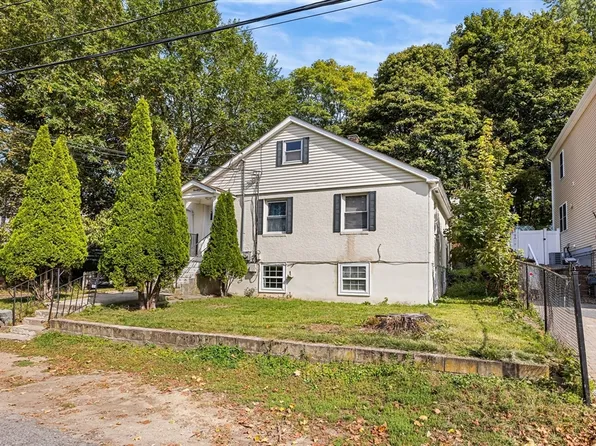 26 Wilde Ave, Framingham, MA 01702