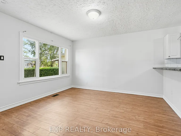 29 Rockwood Ave — Photo 23