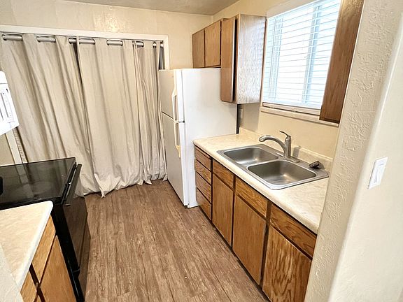 4th image of 167 N Highway 89 APT E1