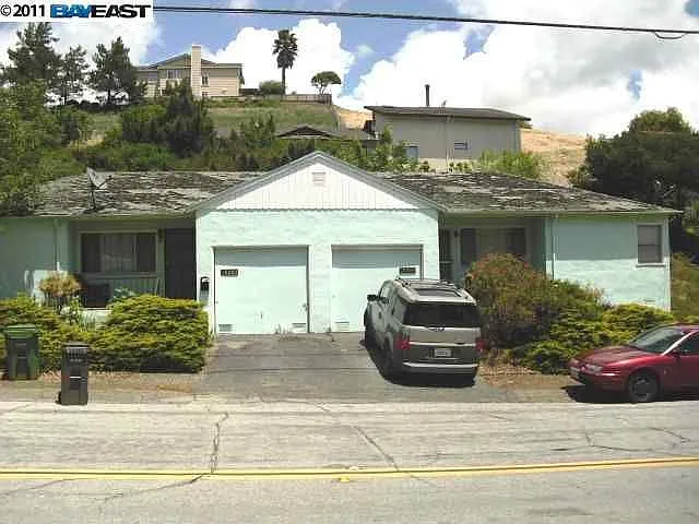 18882 Stanton Ave photo 1