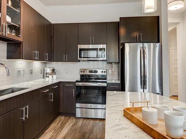 Overture Stone Oak 55+ Apartment Homes — Photo 32