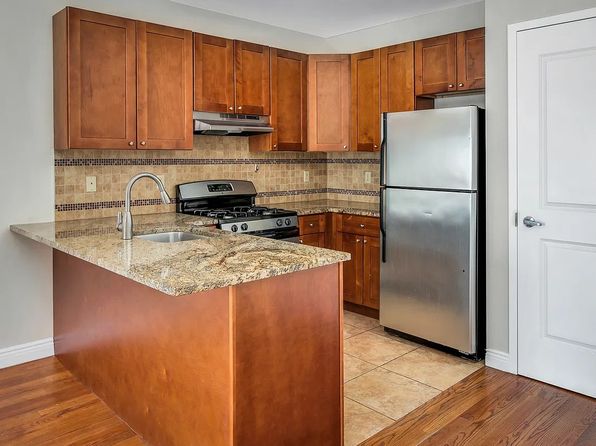 12-03 Jackson Ave #3