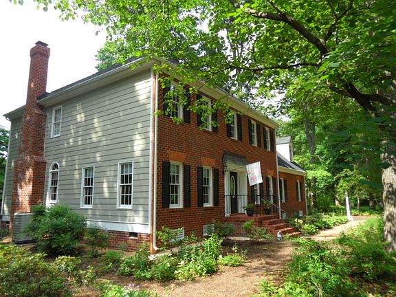 4th image of 8104 Crown Colony Pkwy
