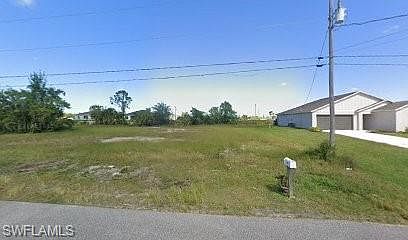 1st image of 911 NE 32nd TER