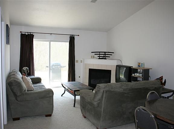 2nd image of 4249 Peak Ln NE