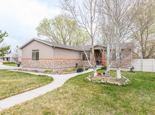 9343 S Coyote Cv, West Jordan, UT 84088