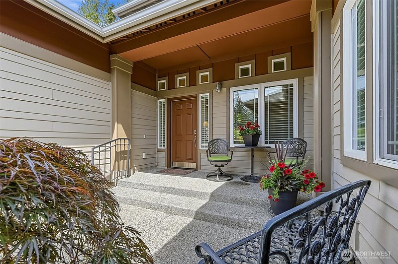 5th image of 24242 NE 131st Terrace