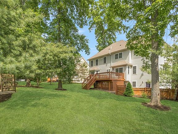 2nd image of 15 Millers Brook Dr