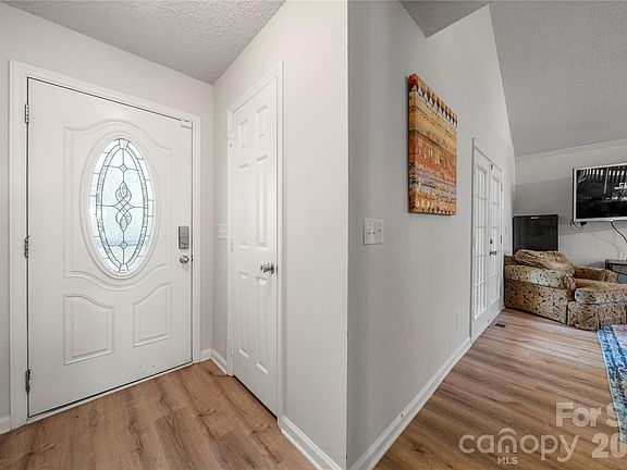 4th image of 3072 Point Clear Dr