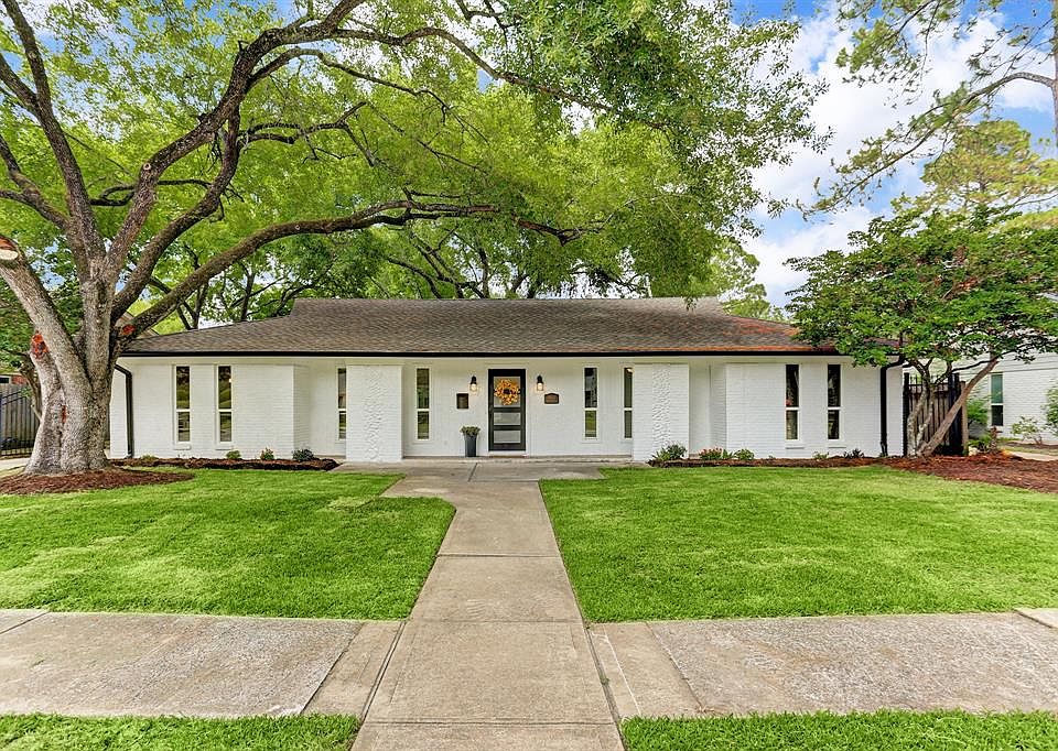 1st image of 10622 Russett Dr