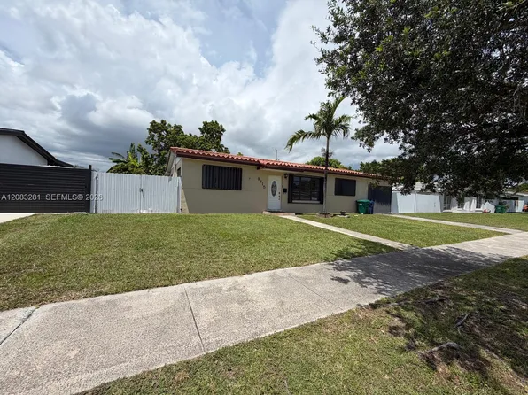 9315 Jamaica Dr, Cutler Bay, FL 33189