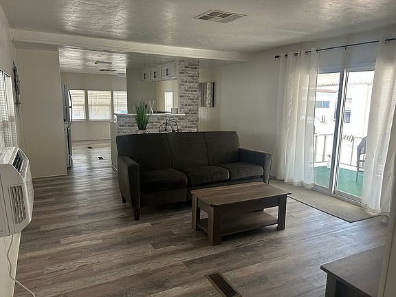 2nd image of 4001 E Blacklidge Dr #31
