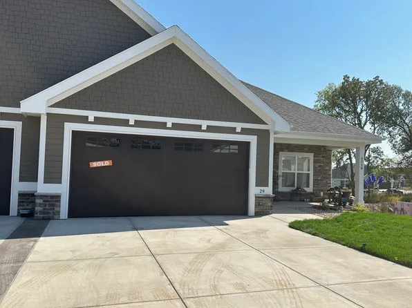 6718 Bellflower Pointe Dr, Deforest, WI 53532