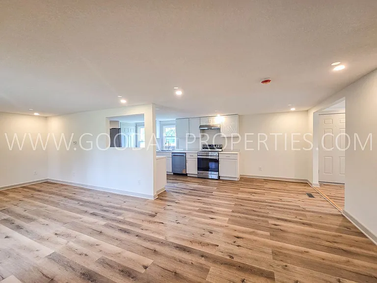 32357 Homestead Cir — Photo 4