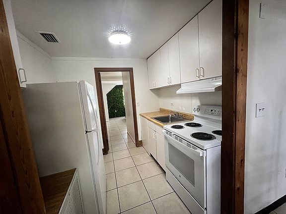 3rd image of 10301 Us Highway 27 Unit 3