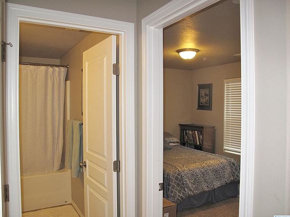 5th image of 2208 S Kellogg Pl