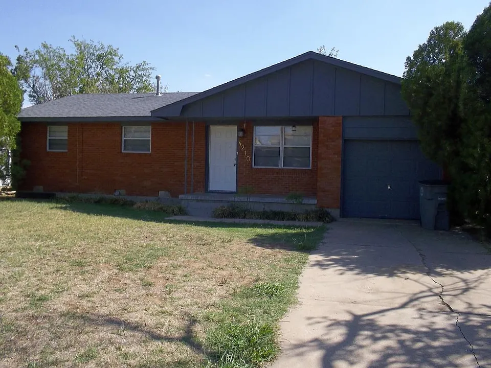 4210 NW Lindy Ave