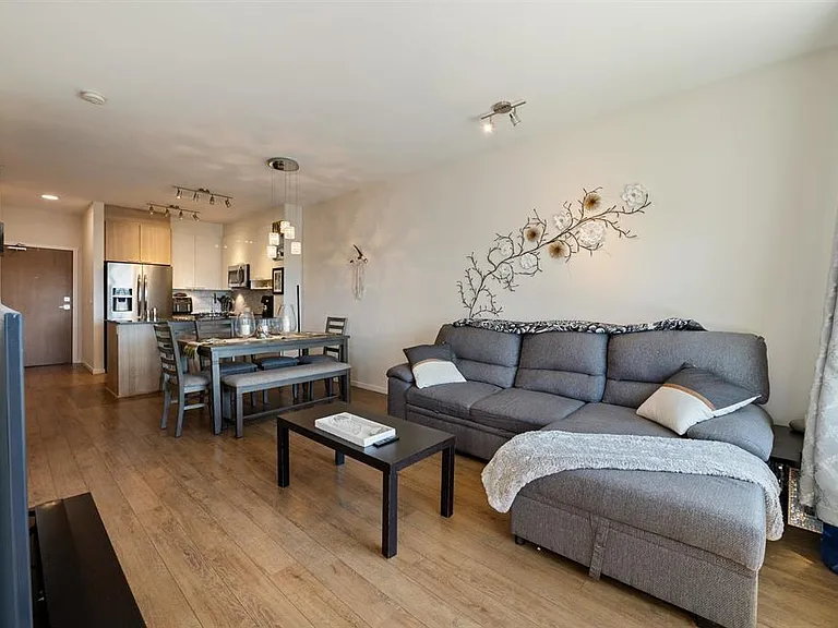 202 Lebleu St #202 — Photo 10