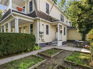 16 Terrace Pl, Mount Kisco, NY 10549