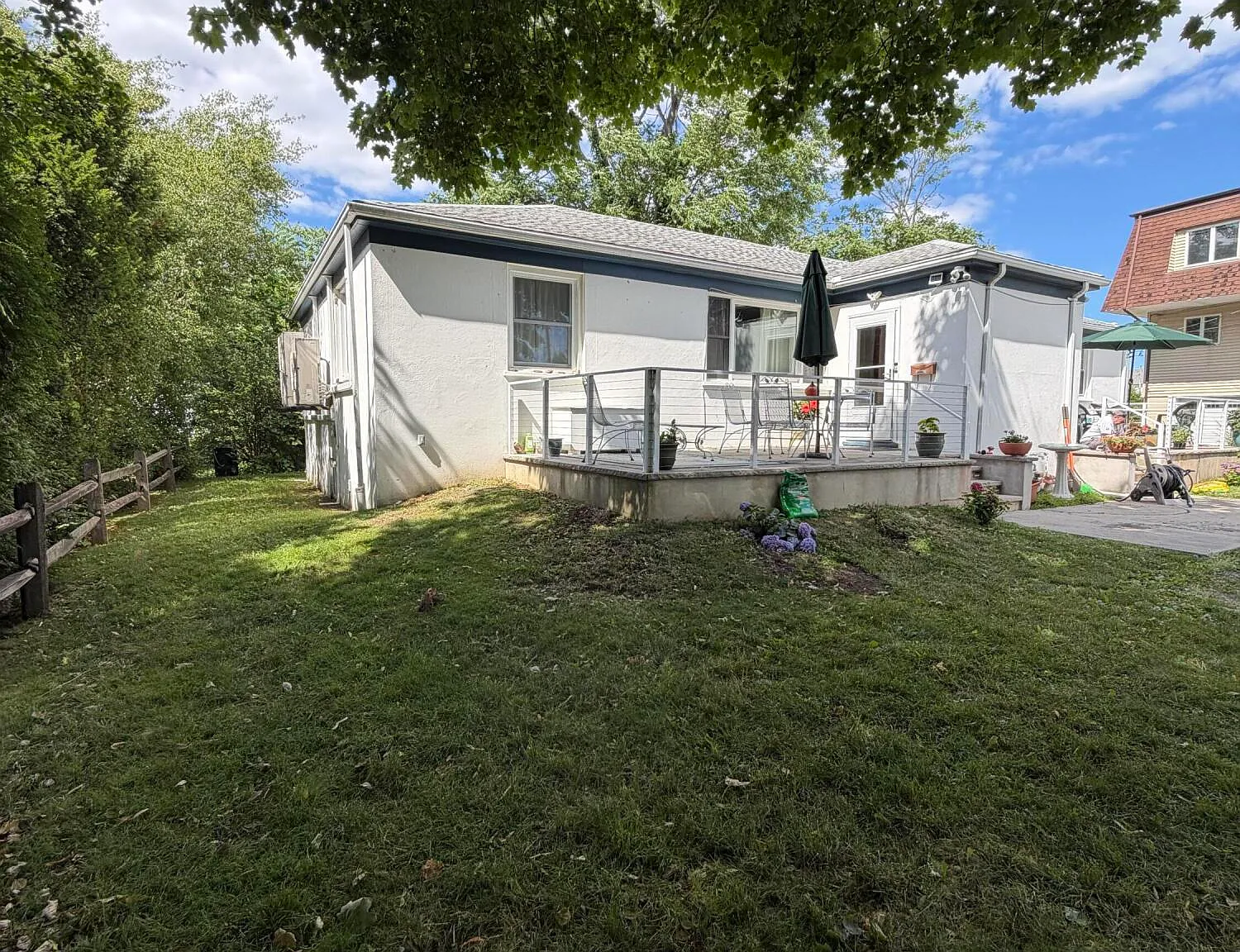 2 bed, 736 sqft, $2,000 — Photo 3