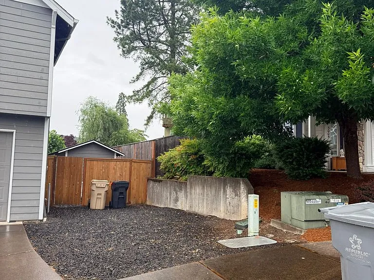 3001 Sunrose Ct — Photo 5
