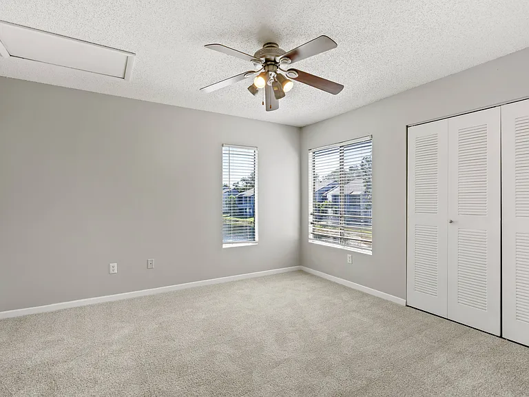 Huntington Place — Photo 25
