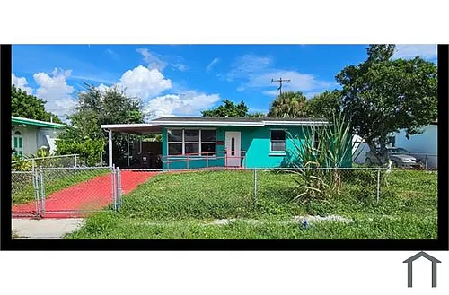 1357 9th St Photo 1