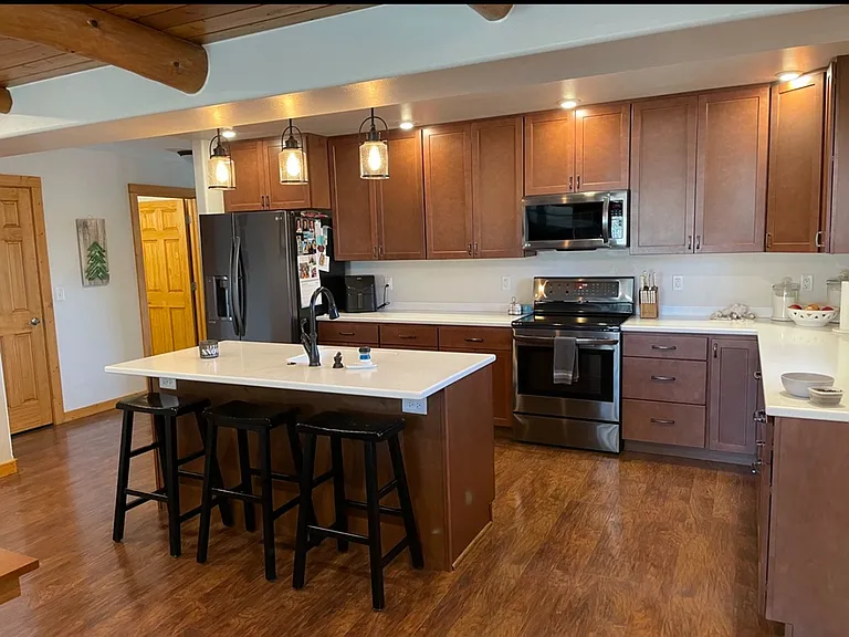 4755 Railroad Grade Rd — Photo 3