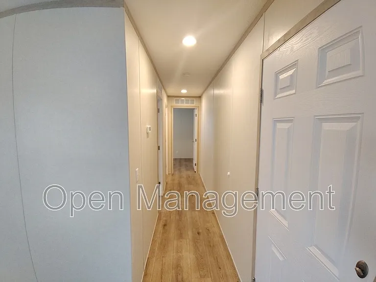 40 Erin Ln #140 — Photo 2