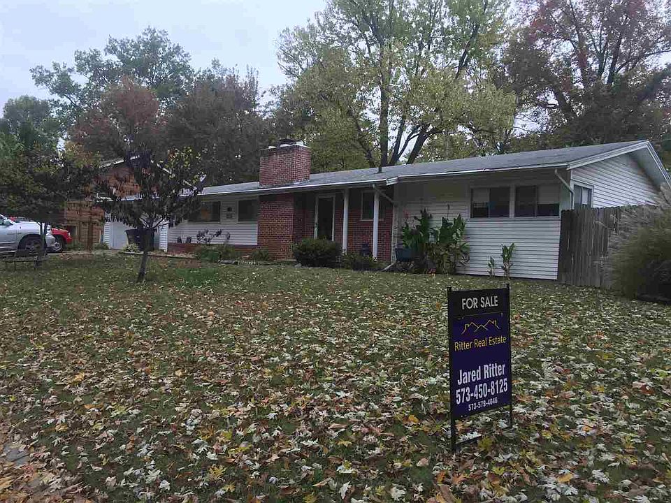 1st image of 2504 Meadow Ln