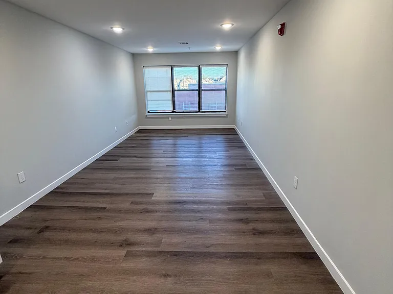 180 Cedar St #312 — Photo 8